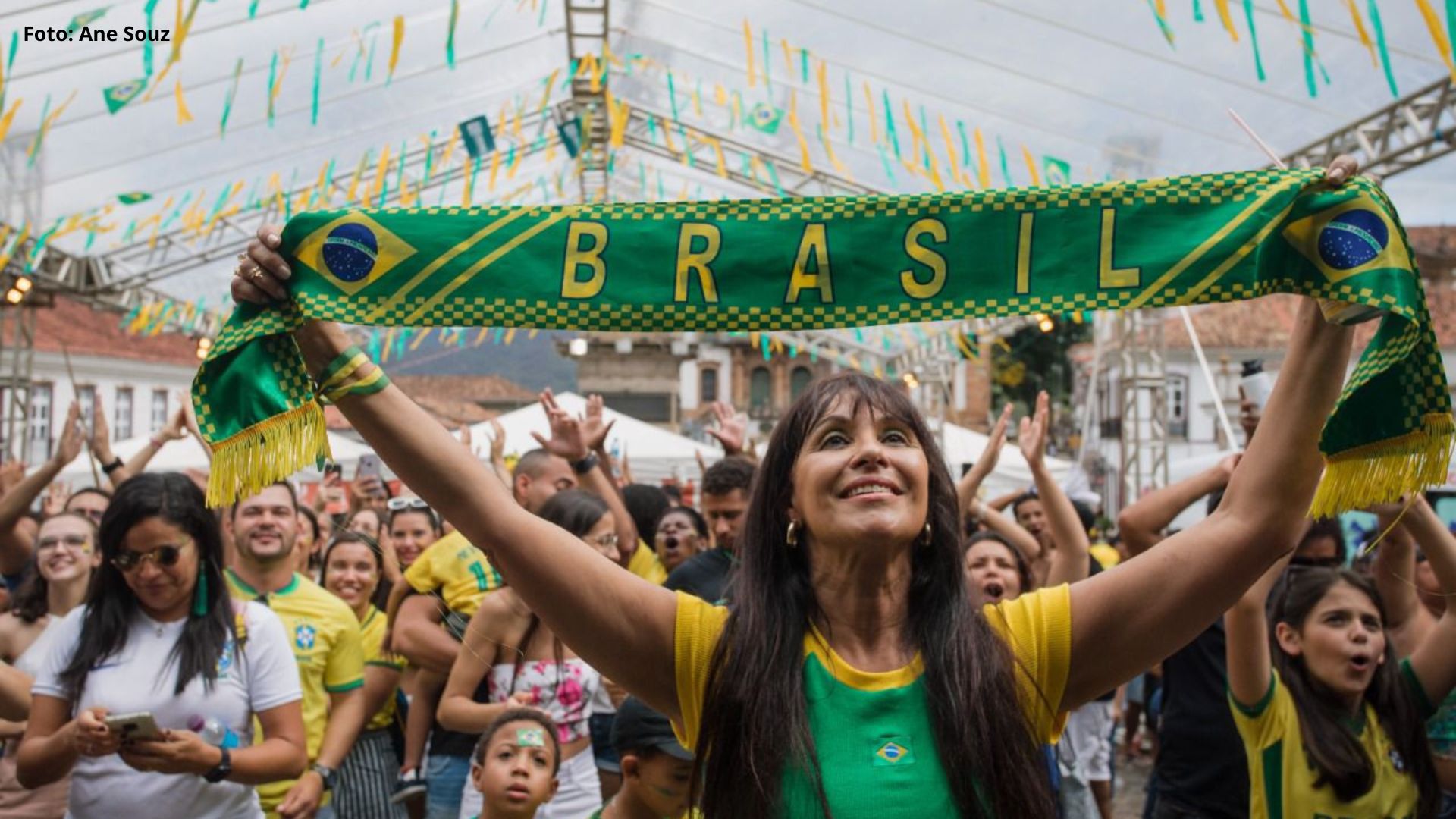 Ouro Preto: Praça Tiradentes recebe jogo do Brasil na Copa em clima natalino nesta sexta-feira (2)