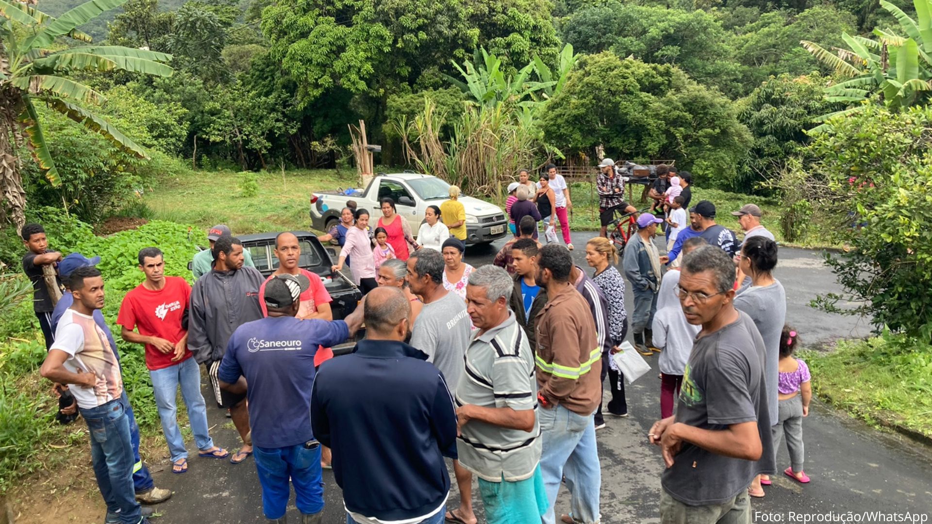 Moradores de Bocaina impedem hidrometração da Saneouro, em Ouro Preto