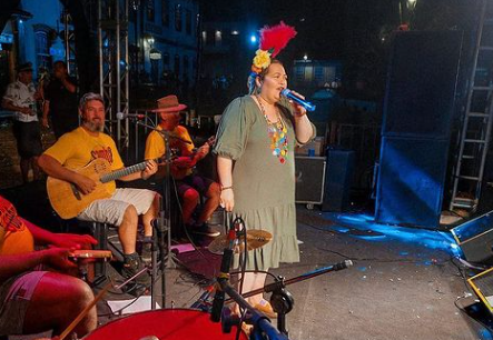 Encerramento do carnaval de Mariana teve palcos lotados e muita música