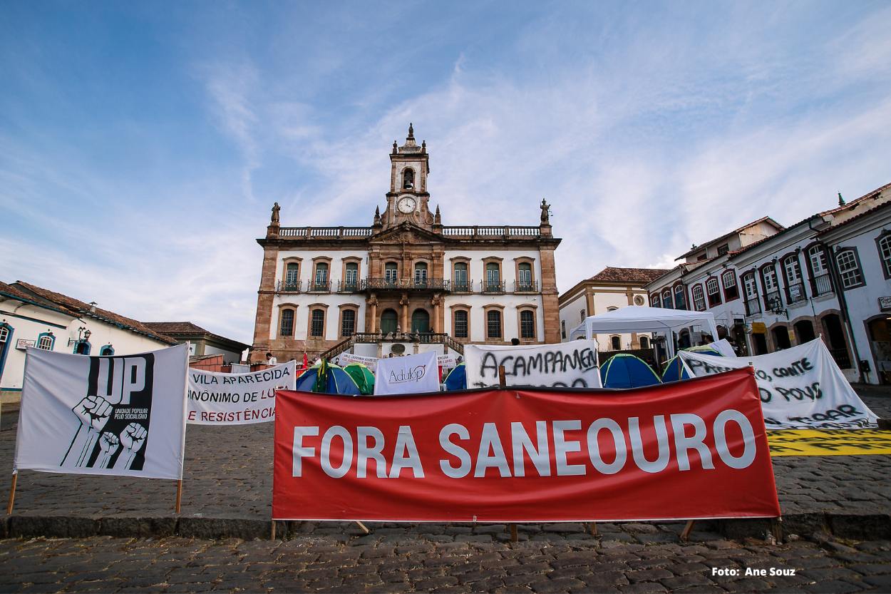 Vigilância sanitária multa Saneouro em mais de R$ 2 milhões