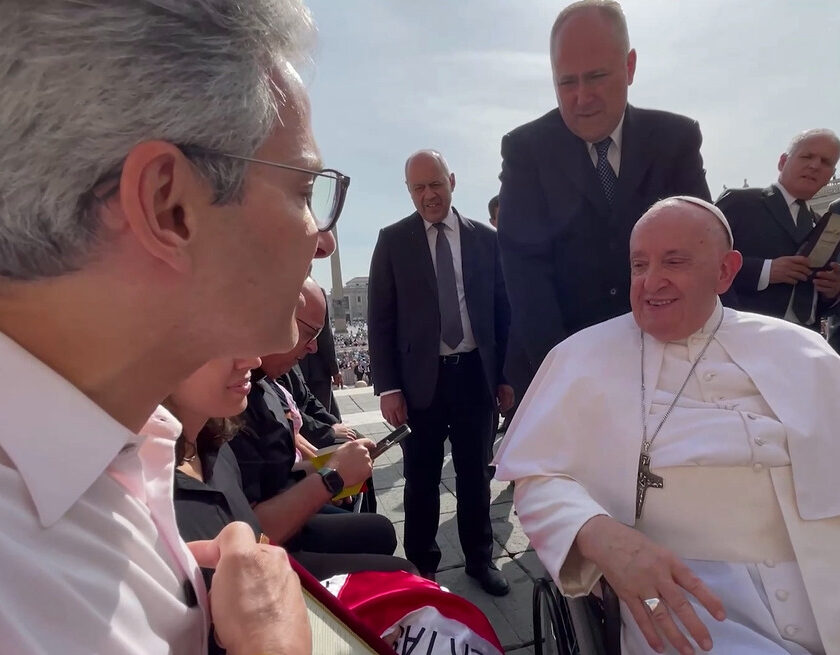 Com o governador, Papa Franscisco destaca perseverança e luta por liberdade do povo mineiro