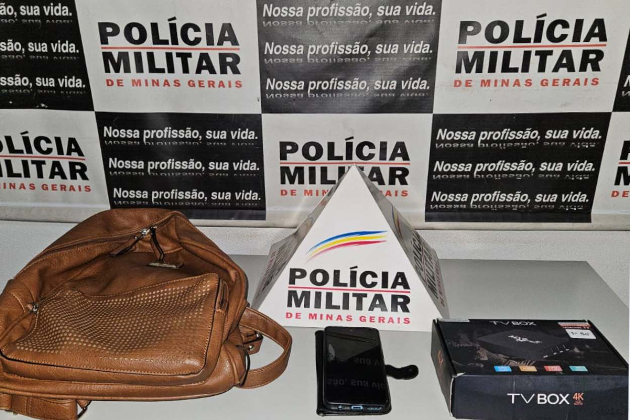 Na madrugada do dia 26 de setembro de 2023, um suspeito de roubo à mão armada foi detido pela Polícia Militar no bairro Galego, em Mariana
