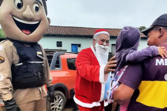 Companhia da PM de Ouro Preto realiza campanha 'Natal Solidário'