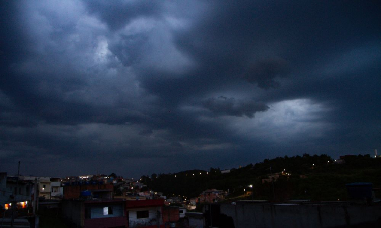 Defesa Civil emite alerta de tempestade severa em várias cidades de MG, incluindo Ouro Preto