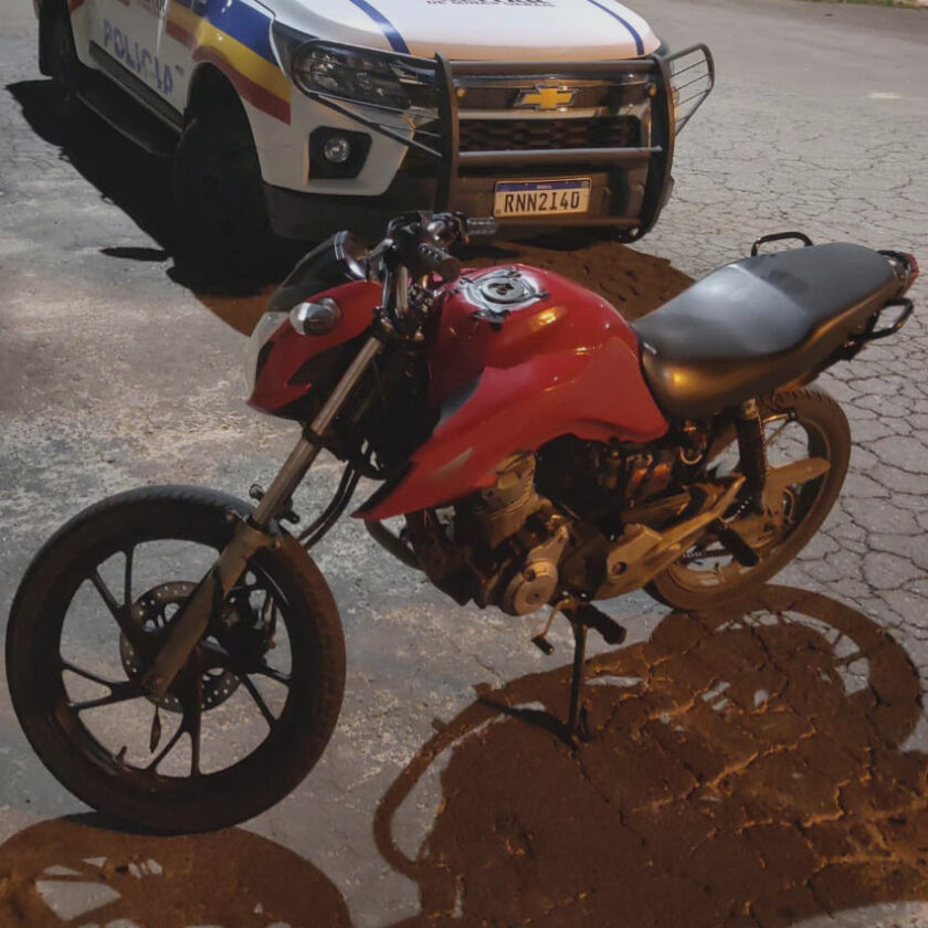 Moto furtada em Belo Horizonte é encontrada em Itabirito