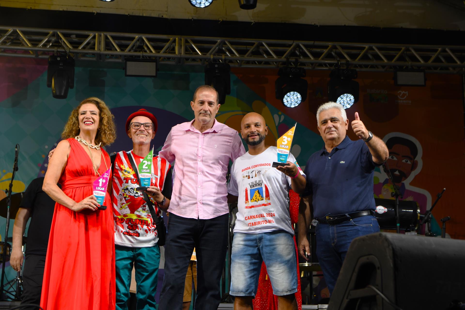 Prefeitura de Itabirito realiza grande final com shows de bandas locais e do grupo Demônios da Garoa