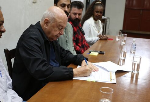 Angelo Oswaldo sanciona acordo coletivo dos servidores públicos de Ouro Preto