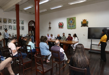 Angelo Oswaldo sanciona acordo coletivo dos servidores públicos de Ouro Preto