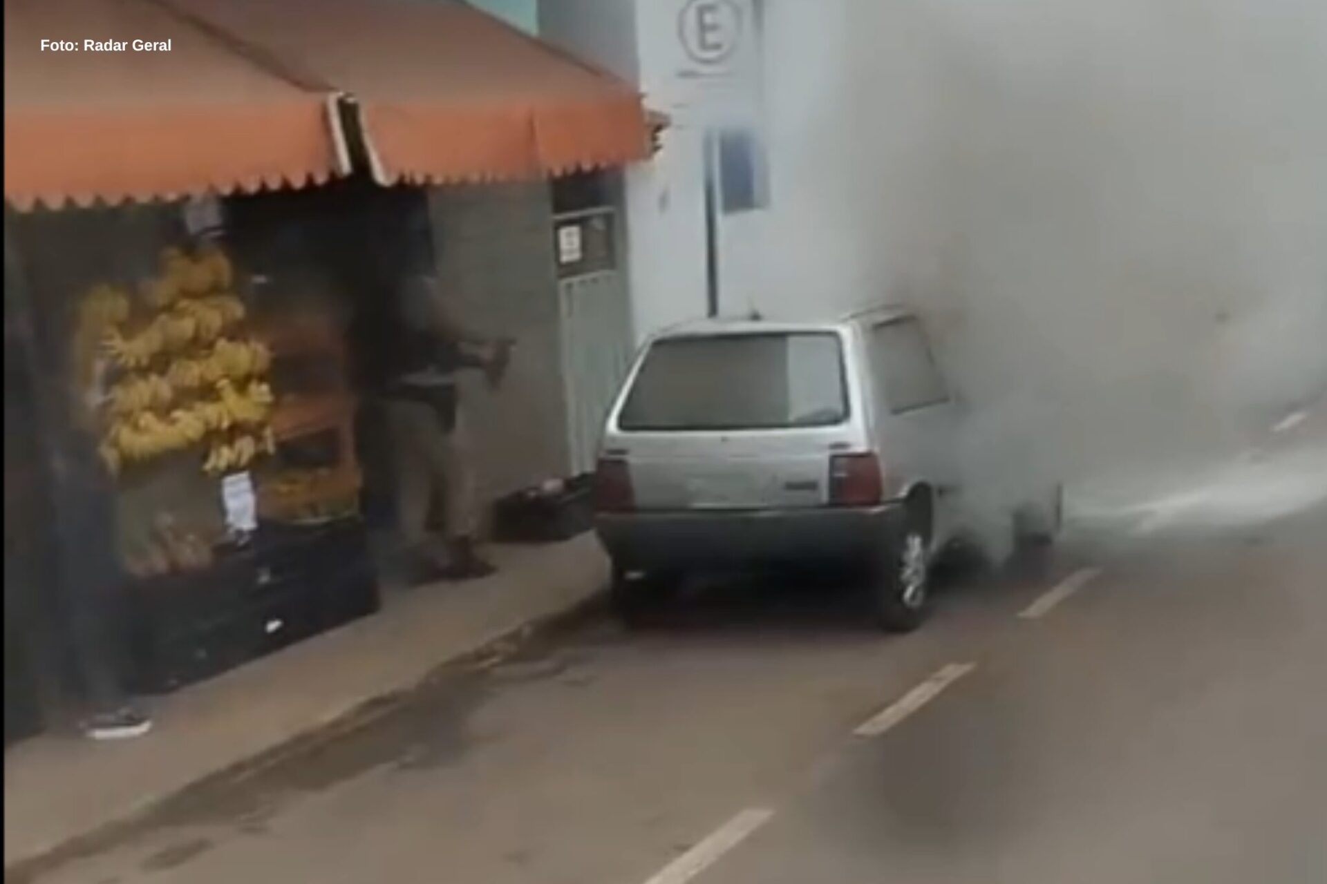 Carro pegou fogo em Itabirito